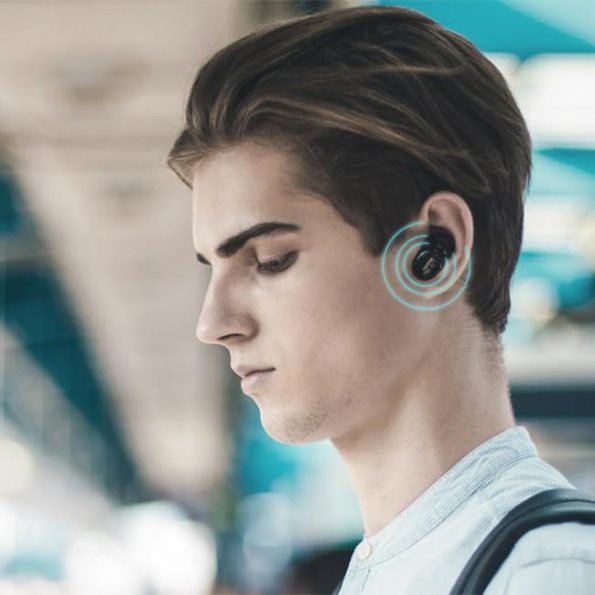 1MORE-True-Wireless-Noise-reducing-Headphones-0.jpg
